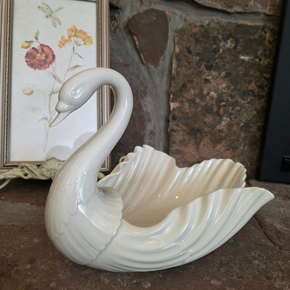 Large Vtg Lenox Porcelain Swan Figurine Bowl 9" Wedding Card Holder Gold Stamp